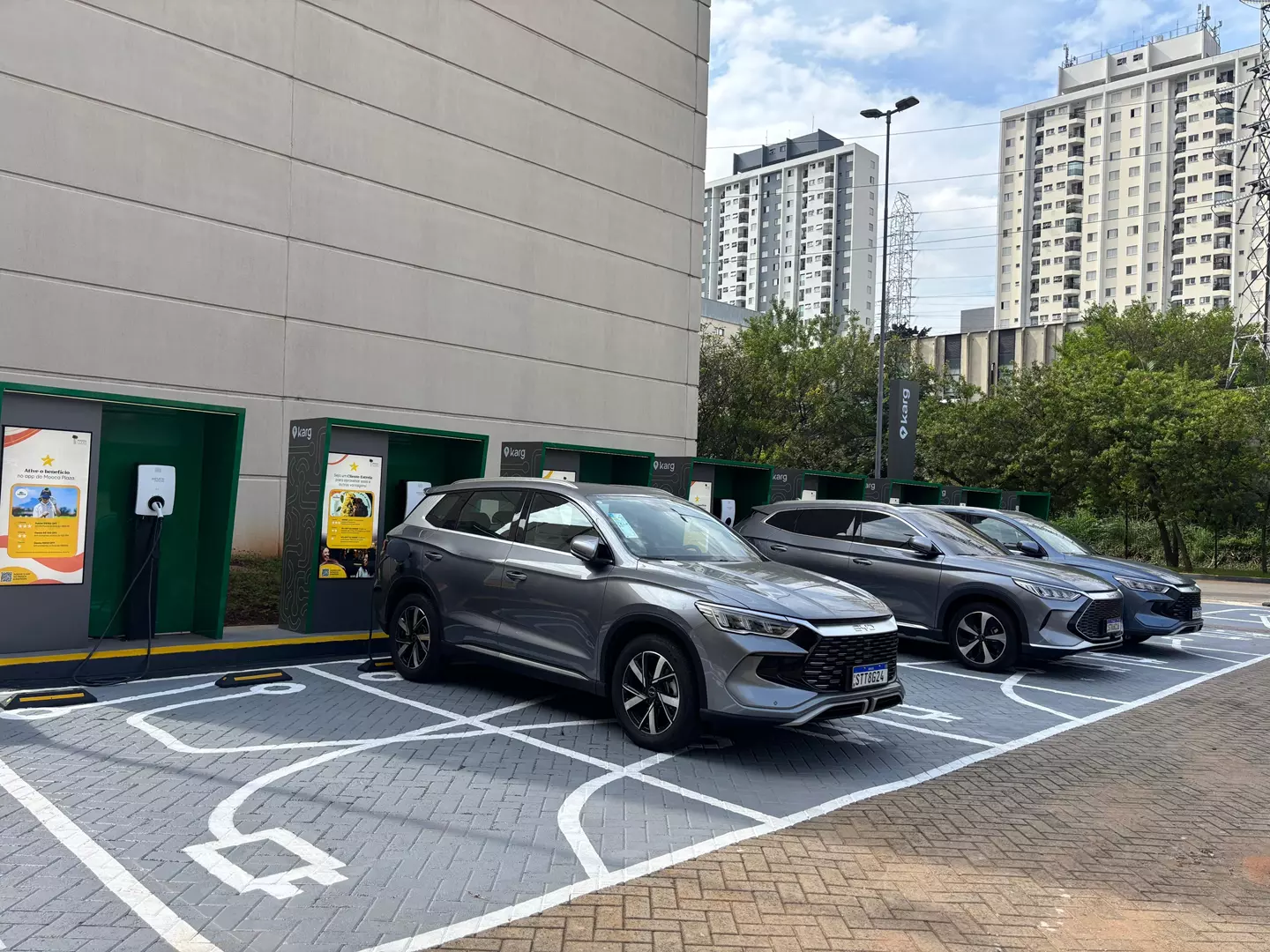 Mooca Plaza Shopping inaugura eletroposto KARG com 20 carregadores e promoção especial de lançamento